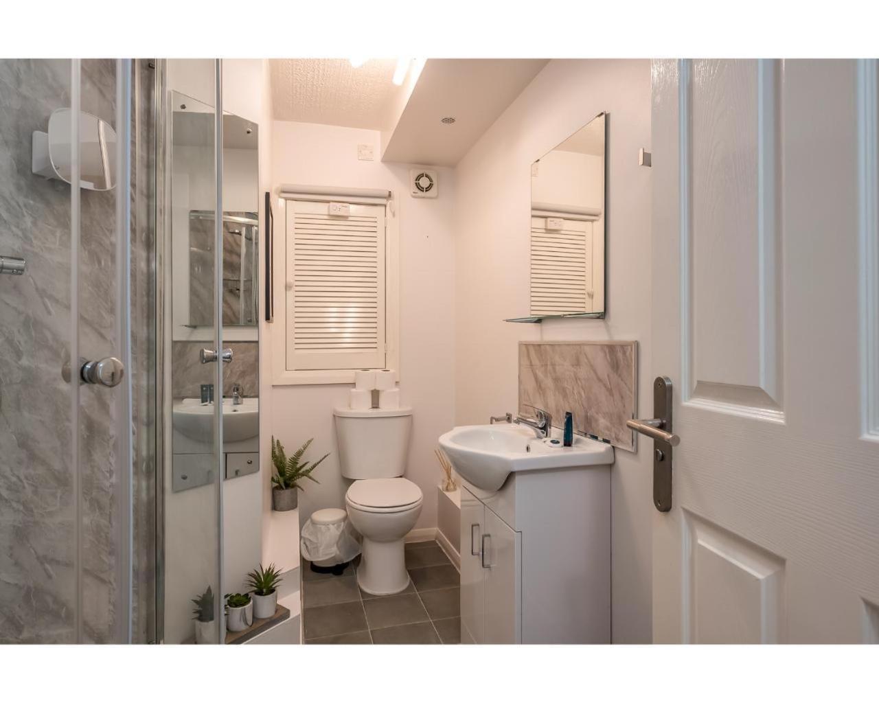 Central Belfast Apartments Jubilee Heights Bagian luar foto